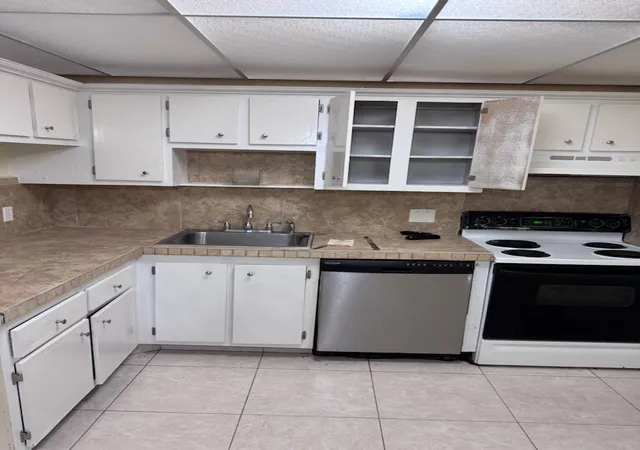 Condo for sale at 1010 Country Clb Dr #108, Margate, FL 33063 | MLS# B26080034 | Listing updated on 2026-09-24