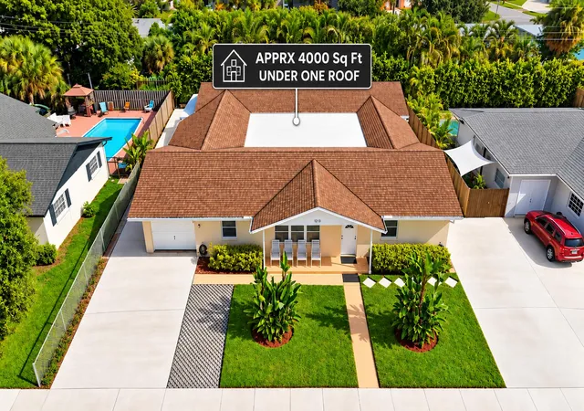 Multi family home for sale at 1213 W Broward St, Lantana, FL 33462 | MLS# B26080041