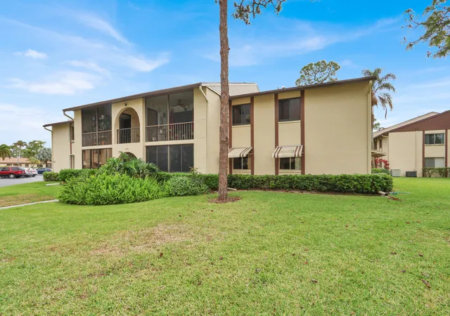 Condo for sale at 338 Knotty Pine Cir #D-1, Greenacres, FL 33463 | MLS# B26080066