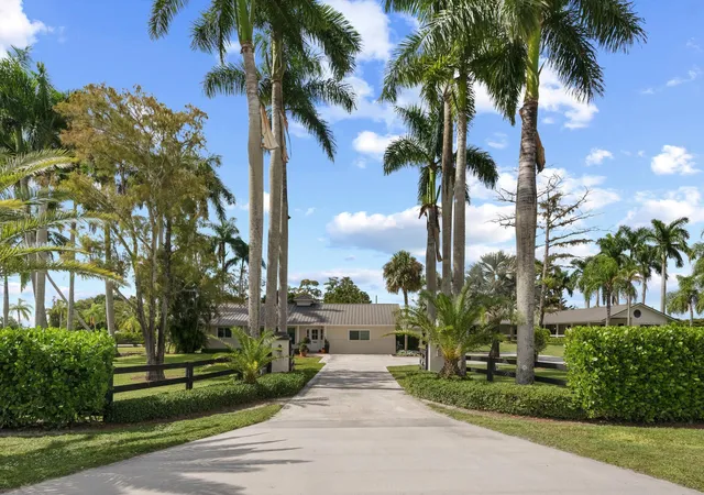 Photo 2 of Single family home for sale at 5995 130th Avenue S, Wellington, FL 33449 | MLS# B26080077 | Listing updated on 2026-09-24