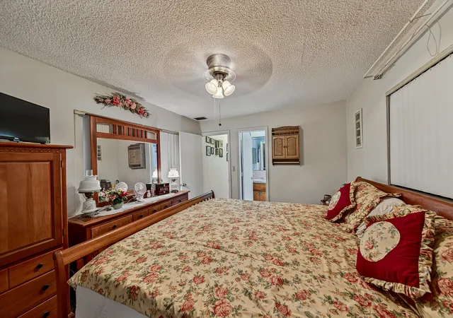 Photo 4 of Sale Pending at 5717 NW 65th Way, Tamarac, FL 33321 | MLS# B26080099 | Listing updated on 2026-10-10