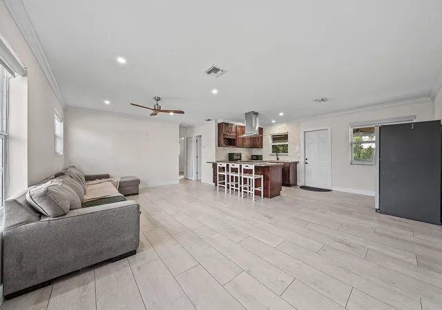 Photo 3 of Single family home for sale at 1446 W Jennings St, Lantana, FL 33462 | MLS# B26080170 | Listing updated on 2026-10-10