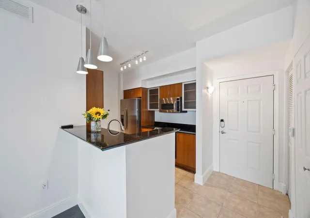 Photo 2 of Condo for sale at 804 E Windward Way #621, Lantana, FL 33462 | MLS# B26080245 | Listing updated on 2026-10-10