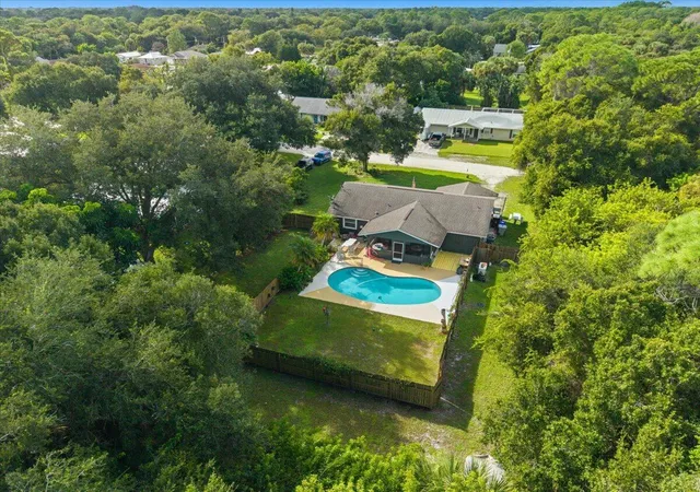 Photo 1 of Single family home for sale at 3640 3rd Place, Vero Beach, FL 32968 | MLS# B26080271 | Listing updated on 2026-10-10