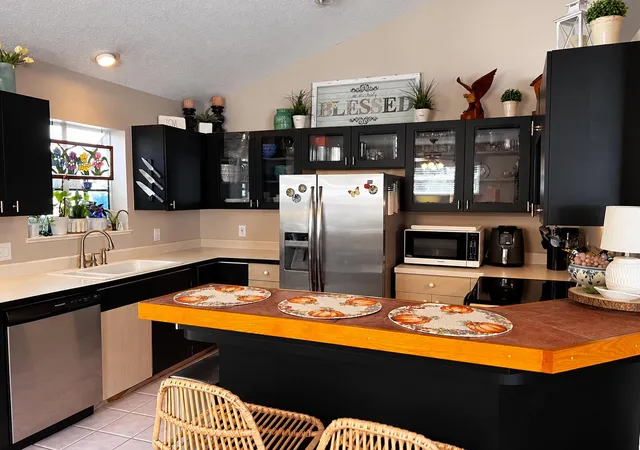 Photo 2 of Single family home for sale at 6020 Se Walkers Cay Ct, Stuart, FL 34997 | MLS# B26080321 | Listing updated on 2026-10-10