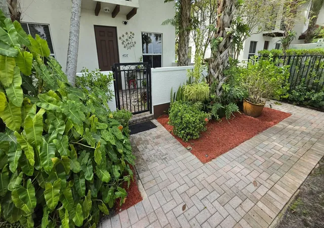 Photo 2 of Townhouse for sale at 4726 Monarch Way, Coconut Creek, FL 33073 | MLS# B26080385 | Listing updated on 2026-10-05
