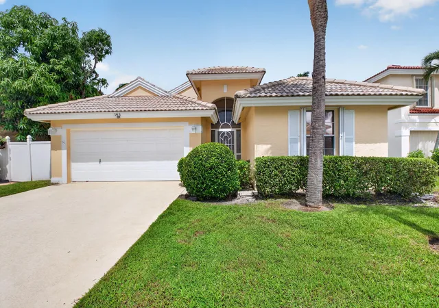 Single family home for sale at 143 Citrus Park Cir, Boynton Beach, FL 33436 | MLS# B26080420
