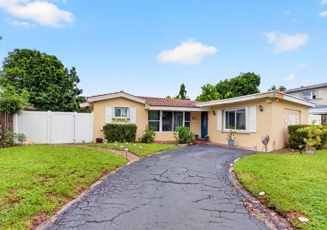 Photo 1 of Sale Pending at 3550 Nw 33rd Terrace W, Lauderdale Lakes, FL 33309 | MLS# B26080425 | Listing updated on 2026-10-10
