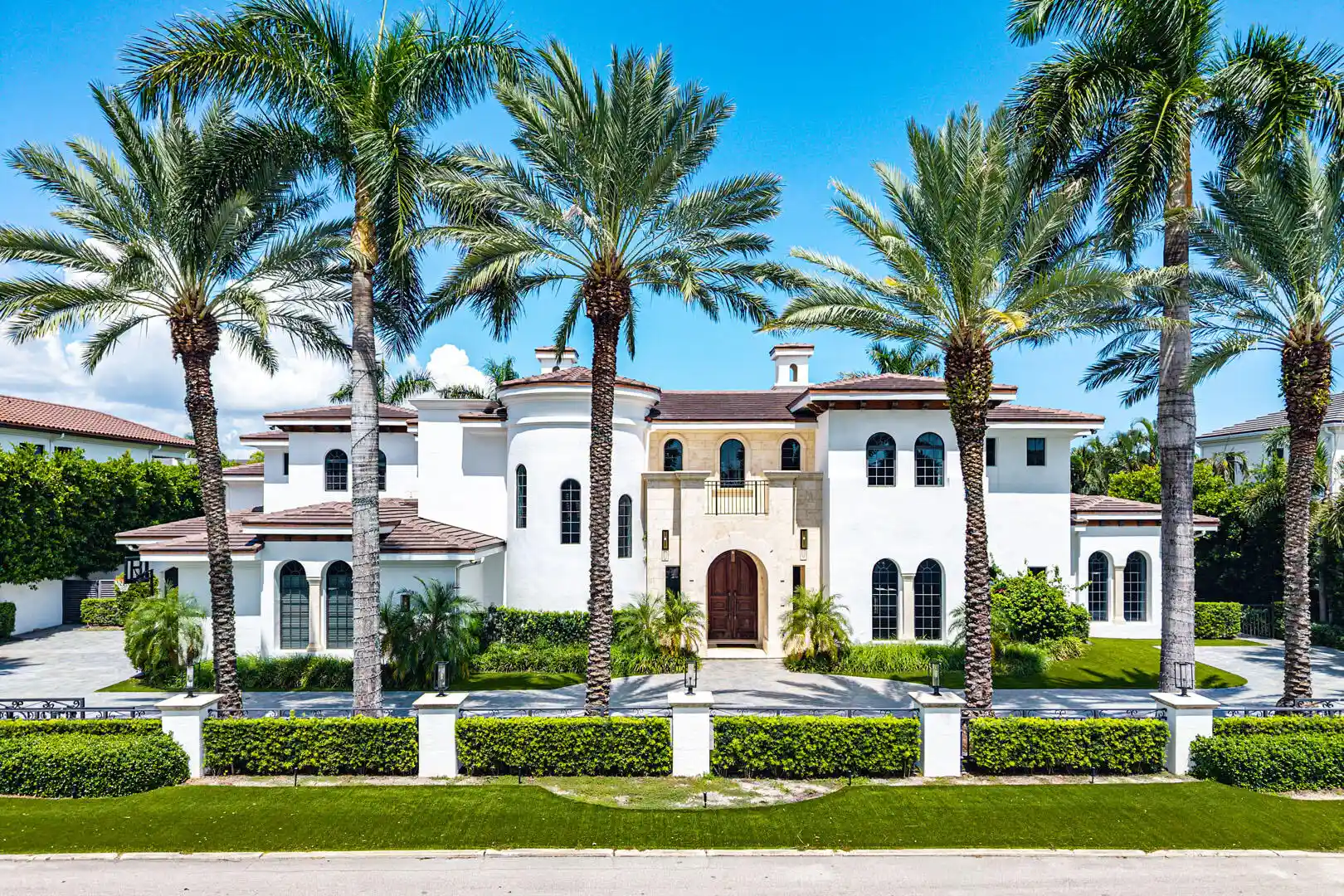 Single family home for sale at 251 W Coconut Palm Rd, Boca Raton, FL 33432 | MLS# B26080428