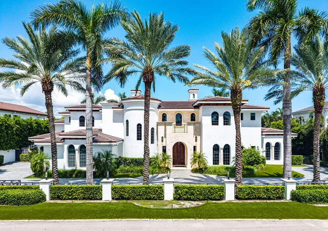 Photo 1 of Mansion for sale at 251 W Coconut Palm Rd, Boca Raton, FL 33432 | MLS# B26080428 | Listing updated on 2026-10-07