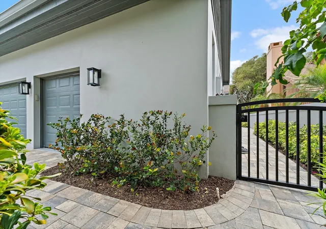 Photo 3 of Townhouse for sale at 12200 Se Birkdale Run, Jupiter, FL 33469 | MLS# B26080436 | Listing updated on 2026-10-01