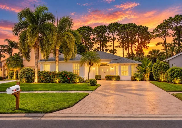 Photo 1 of Single family home for sale at 139 Saratoga Blvd E, West Palm Beach, FL 33411 | MLS# B26080462 | Listing updated on 2026-09-27