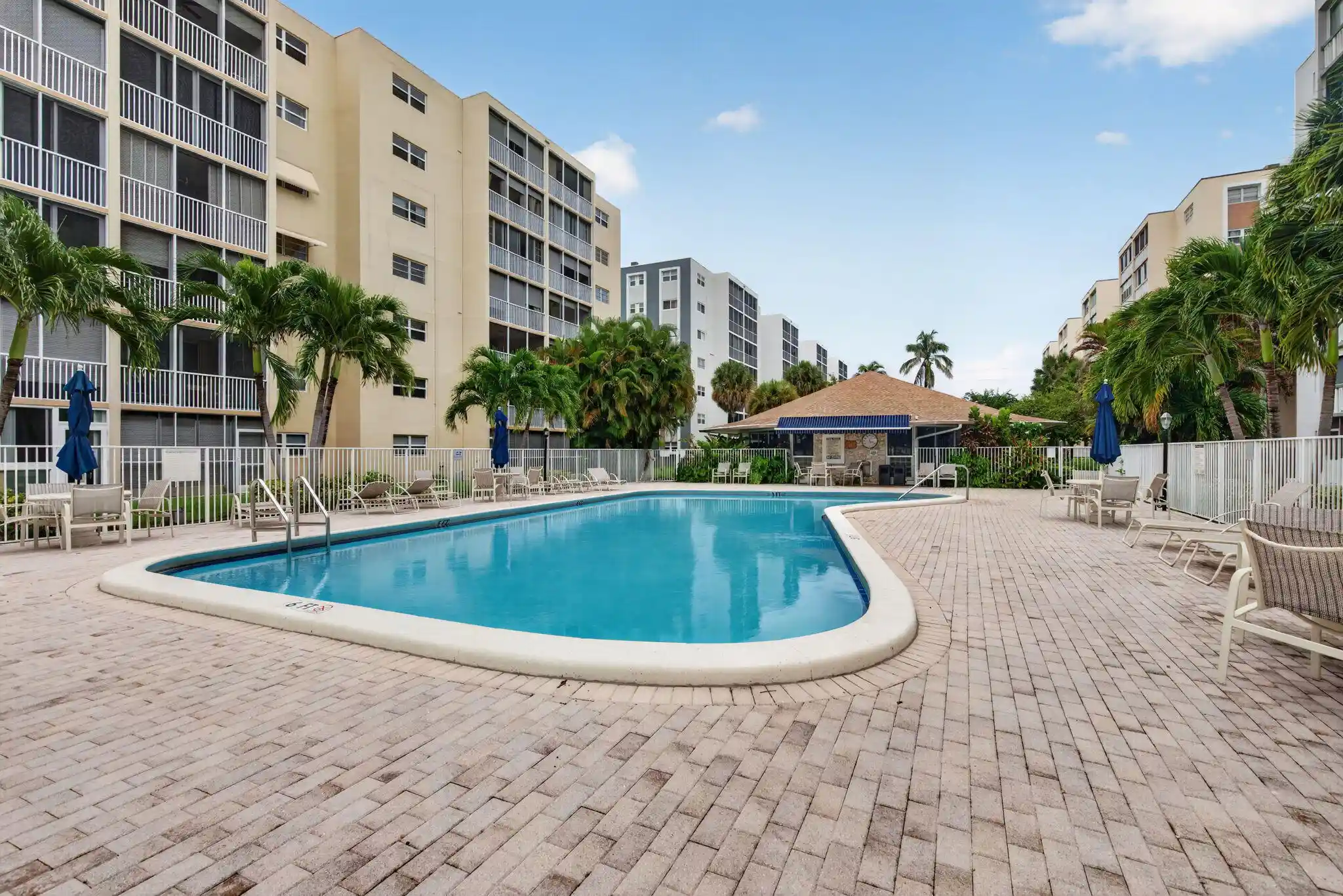 Condo for sale at 620 NE 12th Avenue #202, Hallandale Beach, FL 33009 | MLS# B26080470
