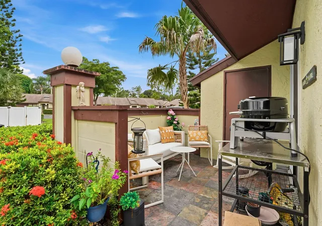 Photo 2 of Single family home for sale at 497 Iron Frg Ct, Royal Palm Beach, FL 33411 | MLS# B26080478 | Listing updated on 2026-10-08