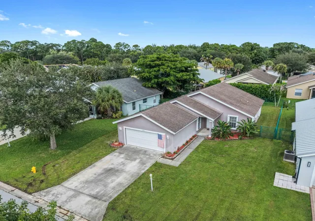 Photo 1 of Single family home for sale at 2705 Sw Riviera Rd, Stuart, FL 34997 | MLS# B26080495 | Listing updated on 2026-10-10