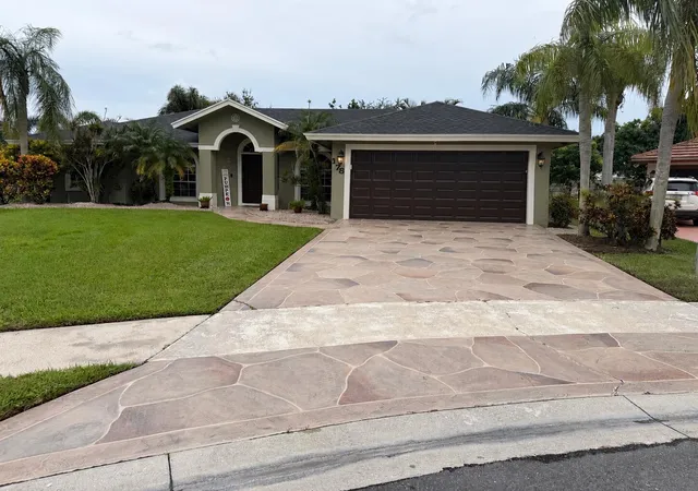 Single family home for sale at 178 Park Rd N, Royal Palm Beach, FL 33411 | MLS# B26080540 | Listing updated on 2026-10-10