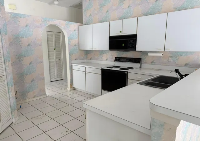 Photo 2 of Single family home for sale at 13783 Callington Dr, Wellington, FL 33414 | MLS# B26080573 | Listing updated on 2026-10-07