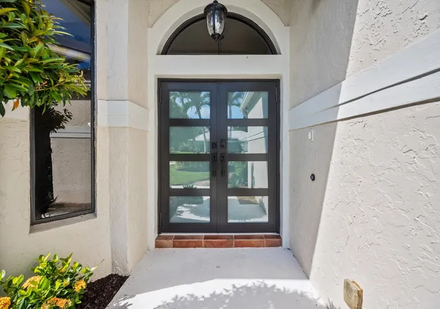 Photo 3 of Single family home for sale at 1991 Lynton Cir, Wellington, FL 33414 | MLS# B26080575 | Listing updated on 2026-10-06