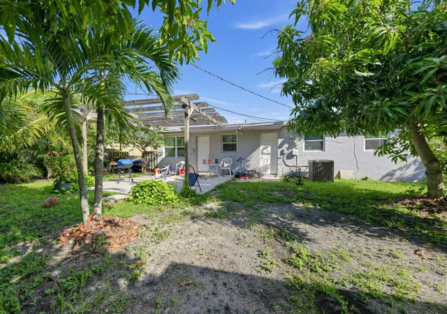 Photo 3 of Single family home for sale at 1209 W 26th Court, Riviera Beach, FL 33404 | MLS# B26080626 | Listing updated on 2026-10-06