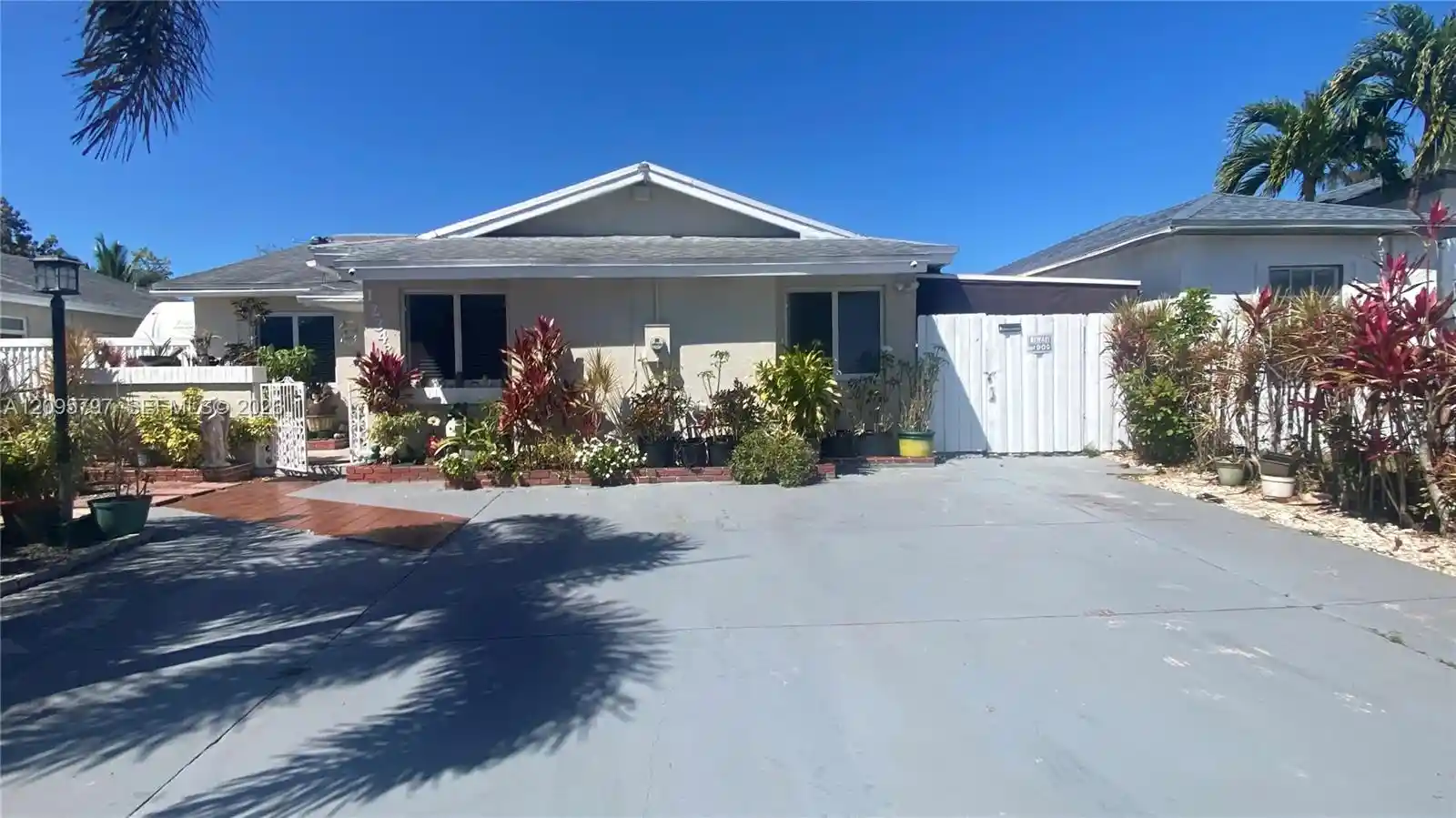 Photo 1 of Single family home for sale at 12343 Sw 195th Terrace, Miami, FL 33177 | MLS# A12095797 | Listing updated on 2026-10-19
