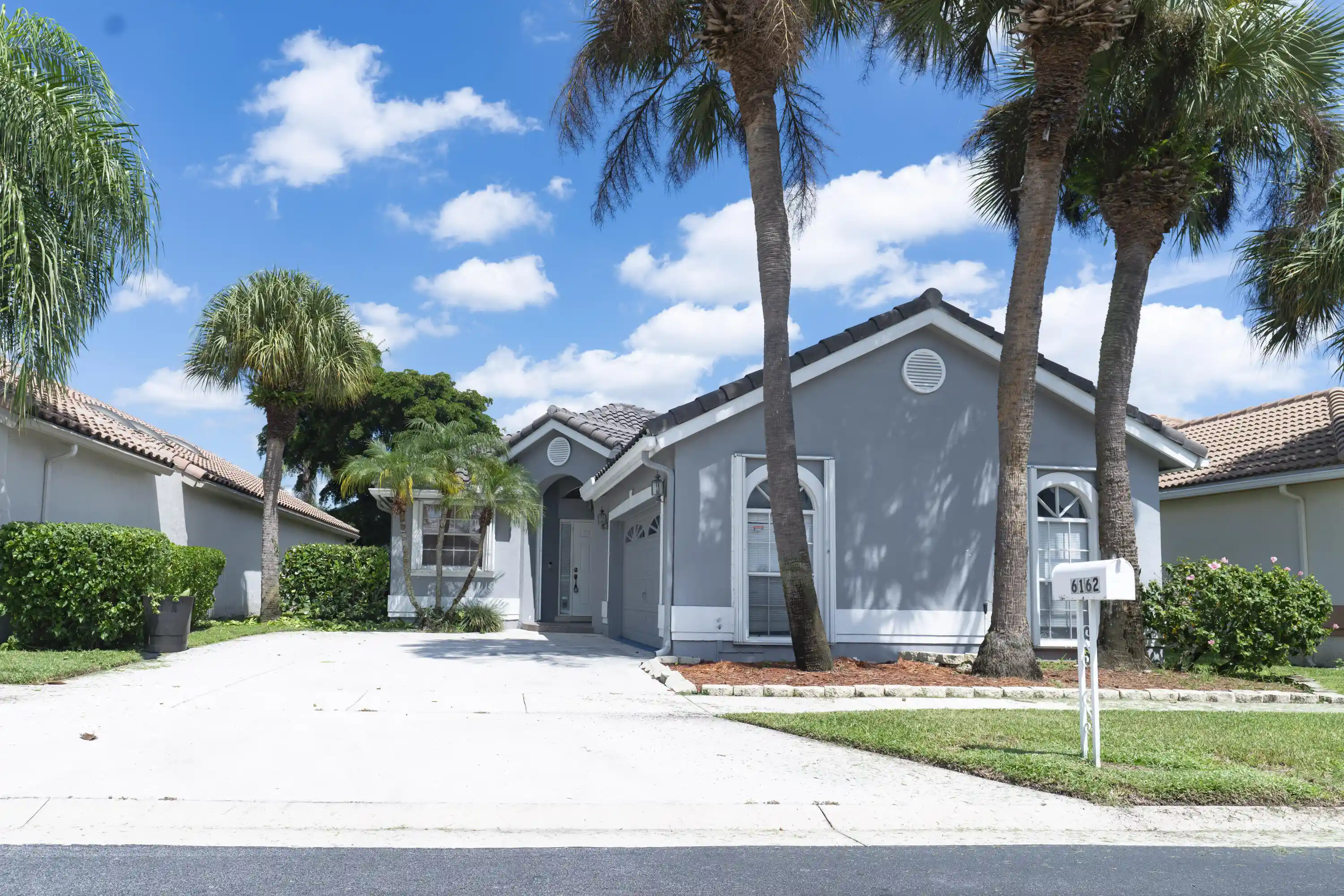 Photo 1 of Single family home for sale at 6162 Bay Isles Dr, Boynton Beach, FL 33437 | MLS# B26080673 | Listing updated on 2026-10-27