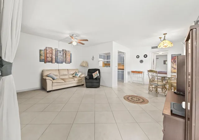 Photo 2 of Condo for sale at 305 Norwich M, West Palm Beach, FL 33417 | MLS# B26080672 | Listing updated on 2026-10-10