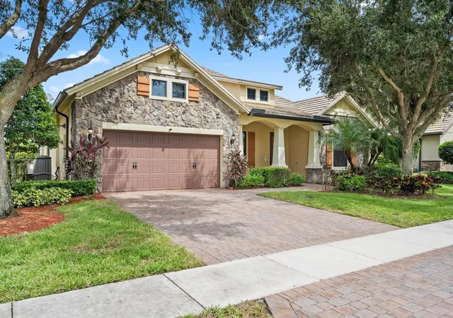 Photo 3 of Single family home for sale at 10765 Pisa Rd, Wellington, FL 33414 | MLS# B26080691 | Listing updated on 2026-10-07