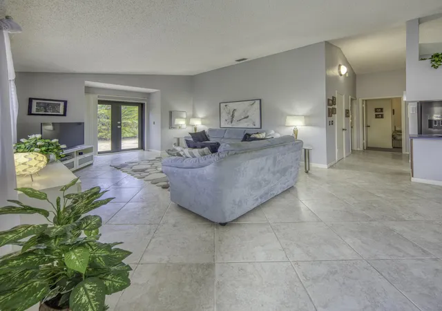 Photo 3 of Condo for sale at 815 Andrew Redding Rd #201, Lantana, FL 33462 | MLS# B26080713 | Listing updated on 2026-10-10