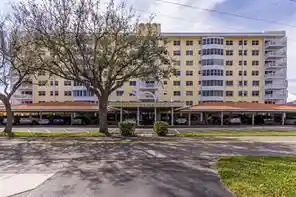 Photo 1 of Sale Pending at 2500 Ne 48th Lane #301, Fort Lauderdale, FL 33308 | MLS# B26080725 | Listing updated on 2026-10-30