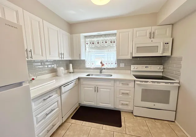 Photo 3 of Single family home for sale at 2666 Emory Dr E #D, West Palm Beach, FL 33415 | MLS# B26080851 | Listing updated on 2026-10-10