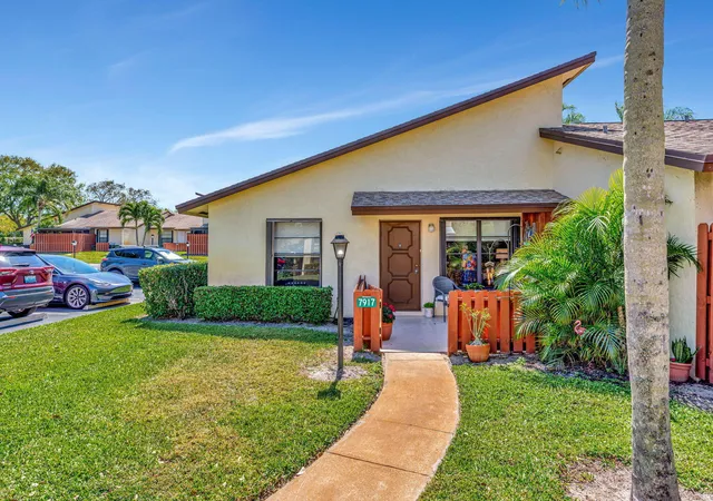 Photo 2 of Condo for sale at 7917 Se Villa Cir, Hobe Sound, FL 33455 | MLS# B26080896 | Listing updated on 2026-10-02