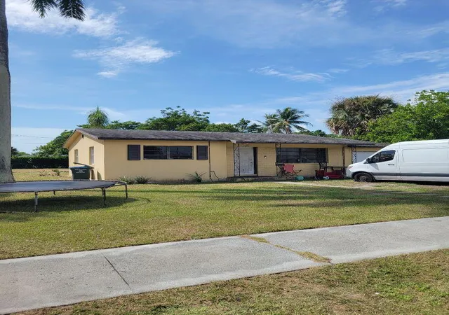 Photo 1 of Single family home for sale at 730 W Ilex Dr, West Palm Beach, FL 33403 | MLS# B26080946 | Listing updated on 2026-10-01