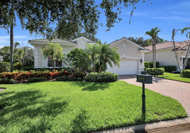 Single family home for sale at 1417 W Island Clb Sq, Vero Beach, FL 32963 | MLS# B26080957
