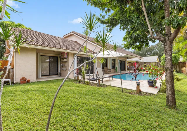 Photo 2 of Single family home for sale at 1855 Nw 106th Terrace, Plantation, FL 33322 | MLS# B26081019 | Listing updated on 2026-10-04