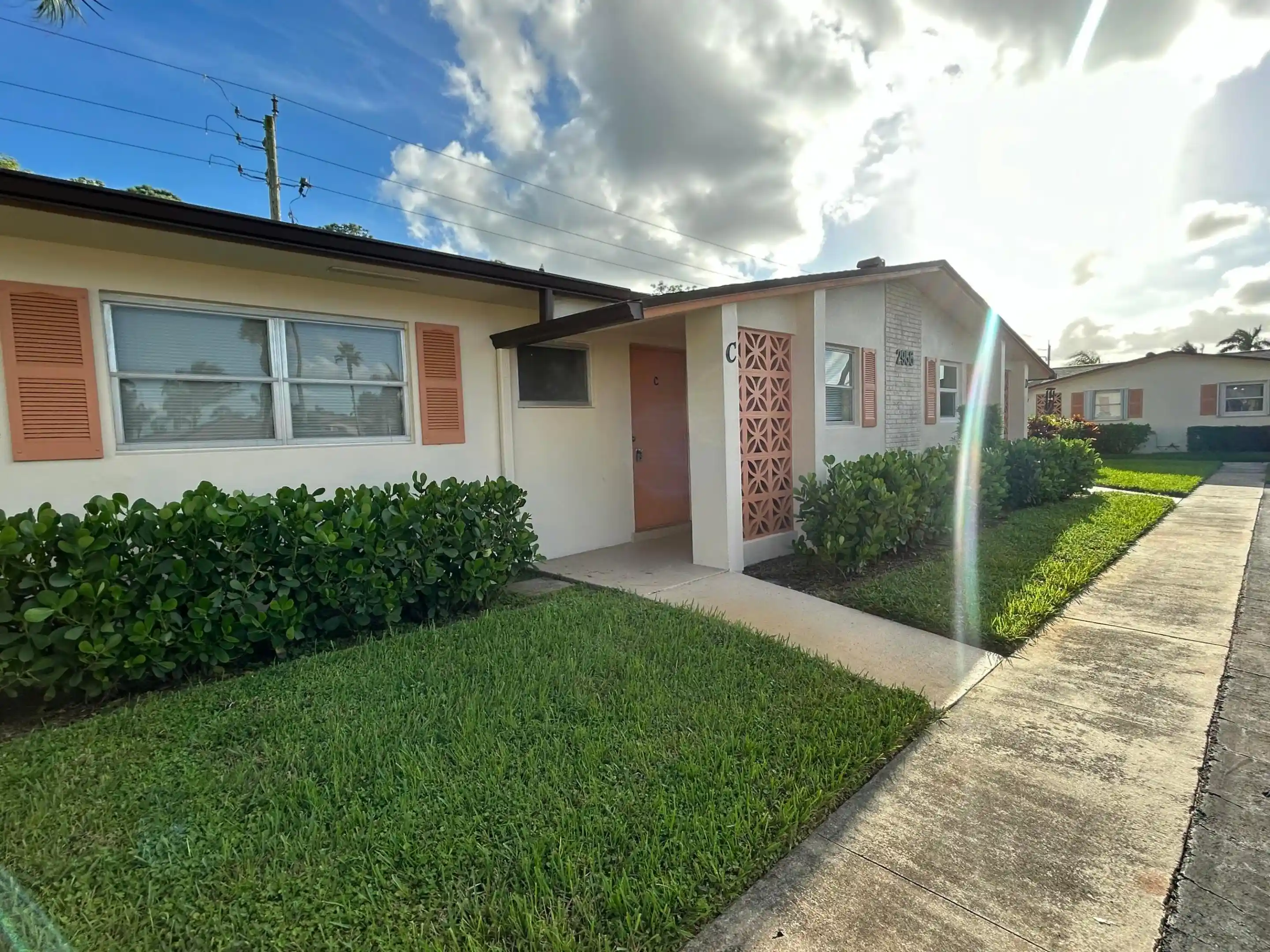 Photo 1 of Single family home for sale at 2956 Crosley Dr E #C, West Palm Beach, FL 33415 | MLS# B26081027 | Listing updated on 2026-10-27