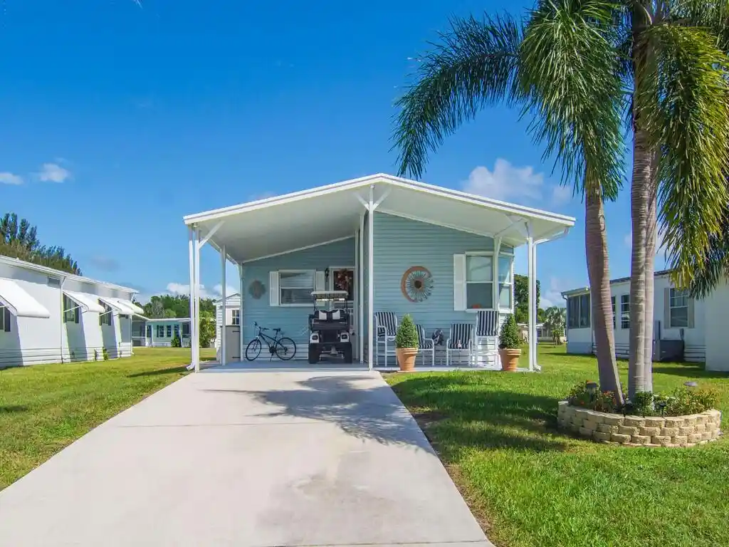 Photo 1 of Manufactured home for sale at 5 Oliva Rd, Port Saint Lucie, FL 34952 | MLS# B26081165 | Listing updated on 2026-10-08