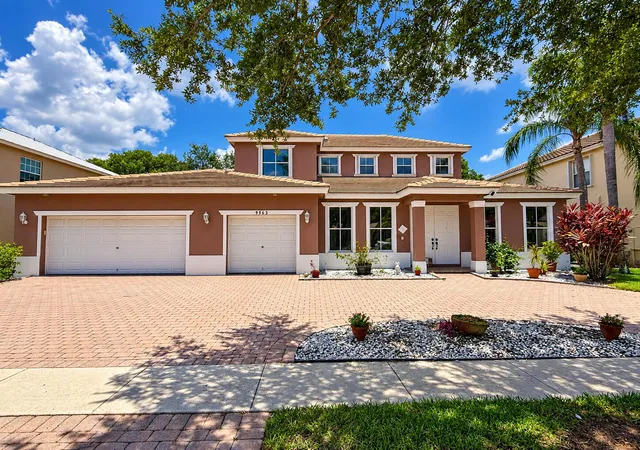 Photo 1 of Single family home for sale at 9563 Sedgewood Dr, Lake Worth, FL 33467 | MLS# B26081208 | Listing updated on 2026-09-28