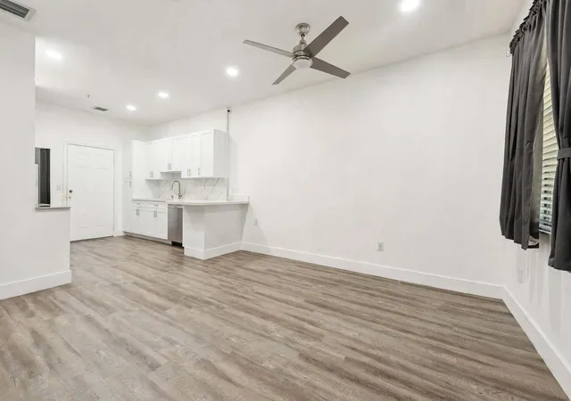 Photo 4 of Townhouse for sale at 3351 NW 126th Avenue, Sunrise, FL 33323 | MLS# B26081222 | Listing updated on 2026-10-02