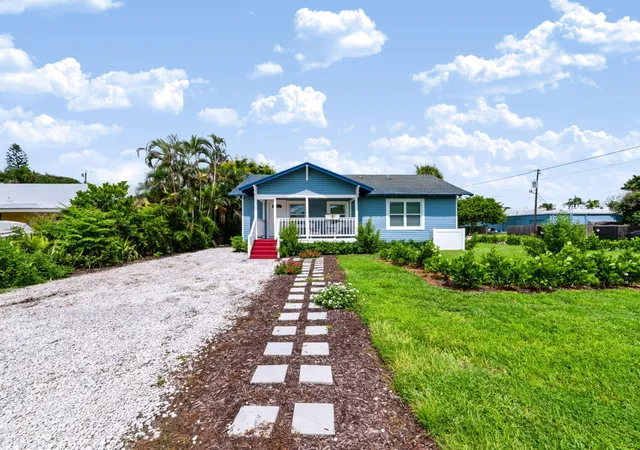Photo 3 of Single family home for sale at 1566 Nw 9th Avenue, Stuart, FL 34994 | MLS# B26081264 | Listing updated on 2026-10-07