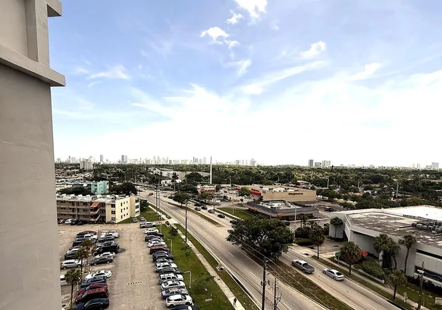 Photo 3 of Condo for sale at 1401 Ne Miami Gdns Dr #1096, Miami, FL 33179 | MLS# B26081384 | Listing updated on 2026-10-10