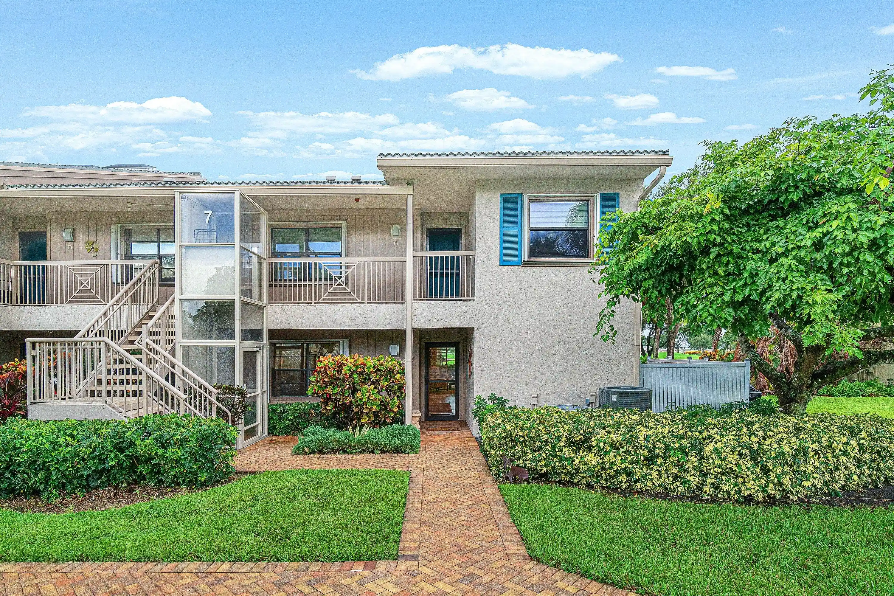 Photo 1 of Sale Pending at 7 Eastgate Dr #C, Boynton Beach, FL 33436 | MLS# B26081403 | Listing updated on 2026-10-25