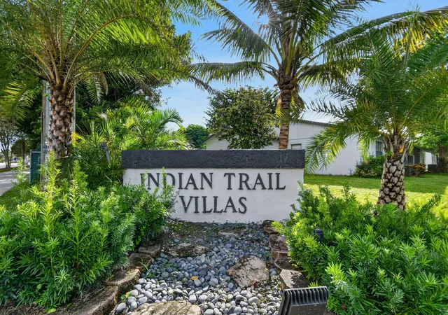 Single family home for sale at 72 Conaskonk Cir, Royal Palm Beach, FL 33411 | MLS# B26081410
