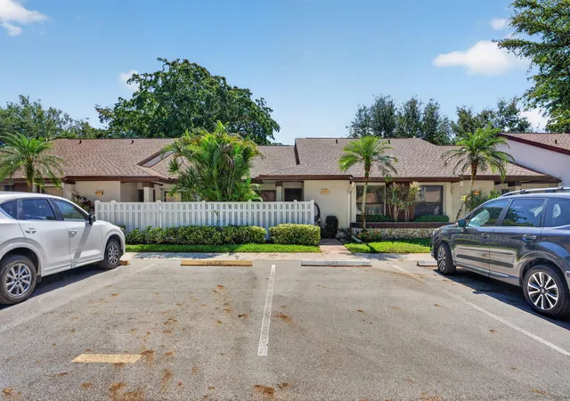 Photo 3 of Single family home for sale at 3210 Carambola Cir #S, Coconut Creek, FL 33066 | MLS# B26081458 | Listing updated on 2026-09-29