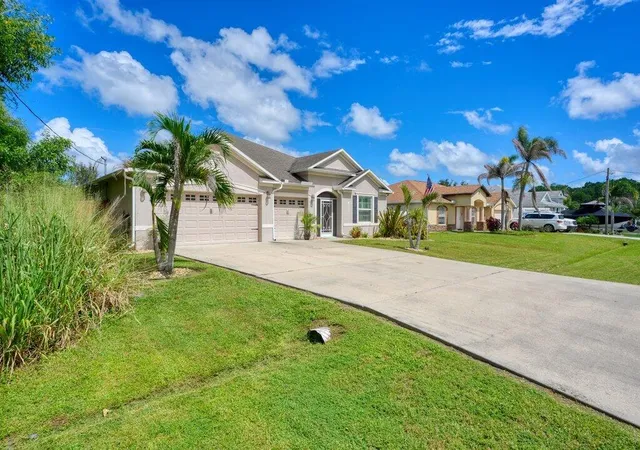 Photo 3 of Single family home for sale at 5332 NW S Crisona Cir, Port Saint Lucie, FL 34986 | MLS# B26081546 | Listing updated on 2026-09-30