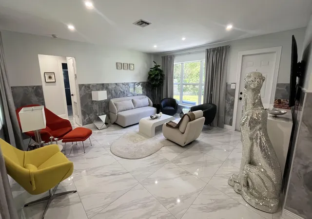 Photo 2 of Single family home for sale at 2957 Nw 6th Avenue, Wilton Manors, FL 33311 | MLS# B26081575 | Listing updated on 2026-10-10