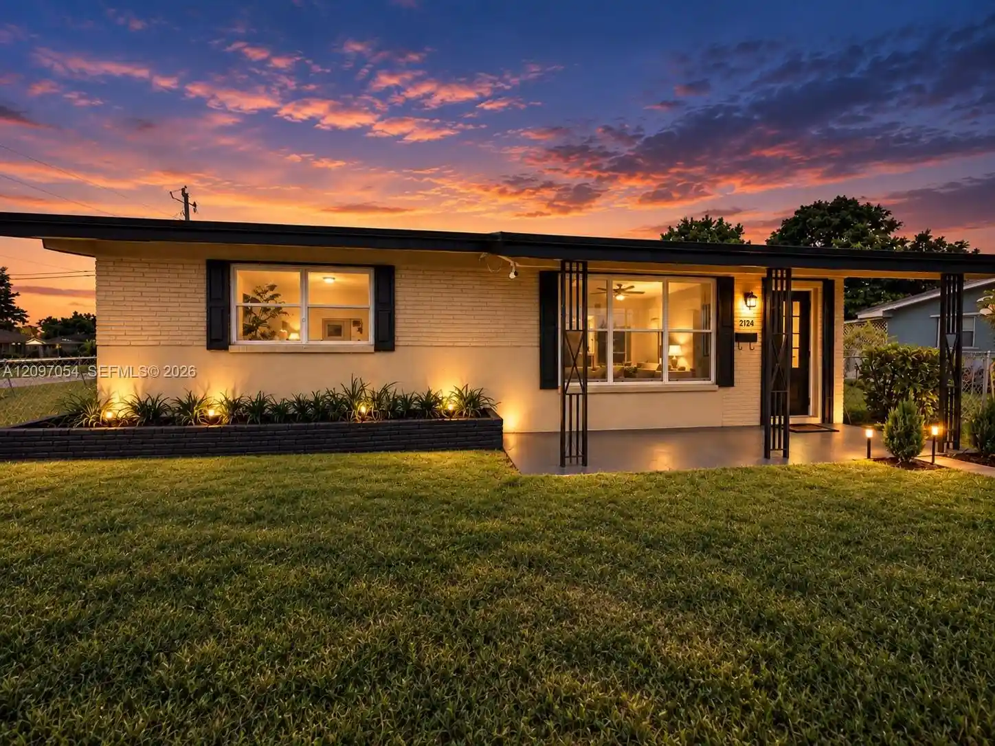 Photo 1 of Single family home for sale at 2724 Acapulco Dr, Miramar, FL 33023 | MLS# A12097054 | Listing updated on 2026-10-20