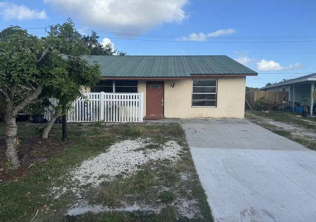 Photo 1 of Townhouse for sale at 4578 Se Salvatori, Stuart, FL 34997 | MLS# B26081598 | Listing updated on 2026-09-28