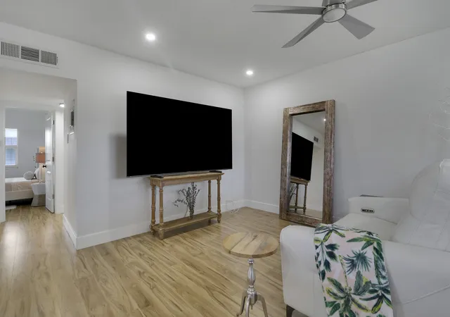 Photo 3 of Condo for sale at 112 Salisbury #E, West Palm Beach, FL 33417 | MLS# B26081631 | Listing updated on 2026-10-01