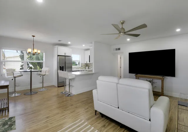 Photo 3 of Condo for sale at 112 Salisbury #E, West Palm Beach, FL 33417 | MLS# B26081631 | Listing updated on 2026-10-01