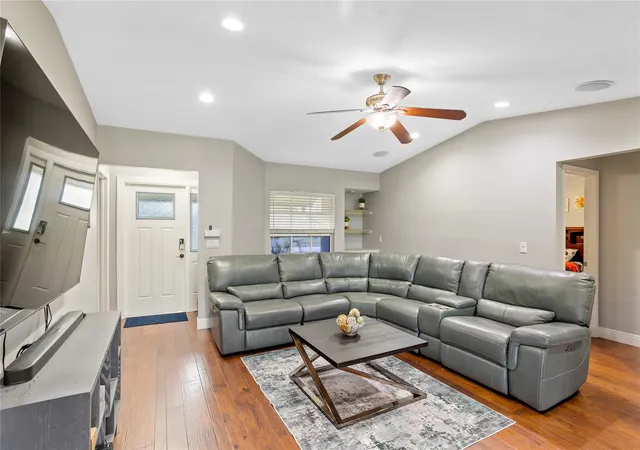 Photo 3 of Single family home for sale at 238 Bilbao St, Royal Palm Beach, FL 33411 | MLS# B26081848 | Listing updated on 2026-10-10